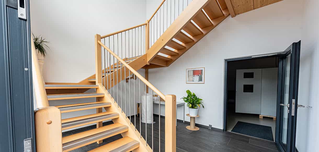 Büro mit Lagerhalle von Haas Gewerbebau