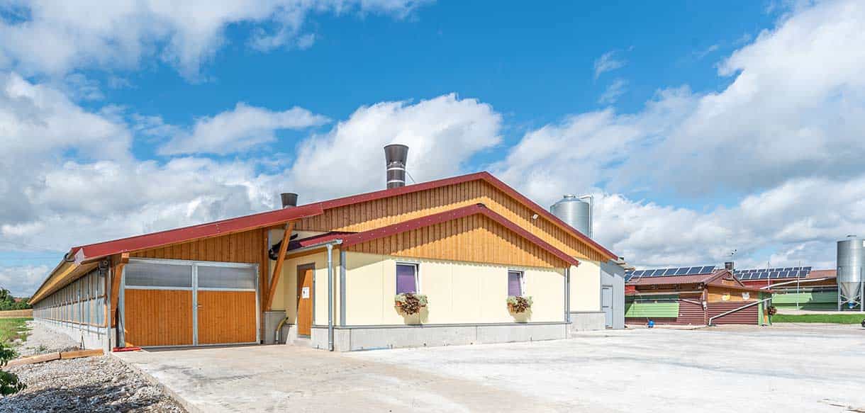 Hähnchenmaststall von Haas Landwirtschaftsbau