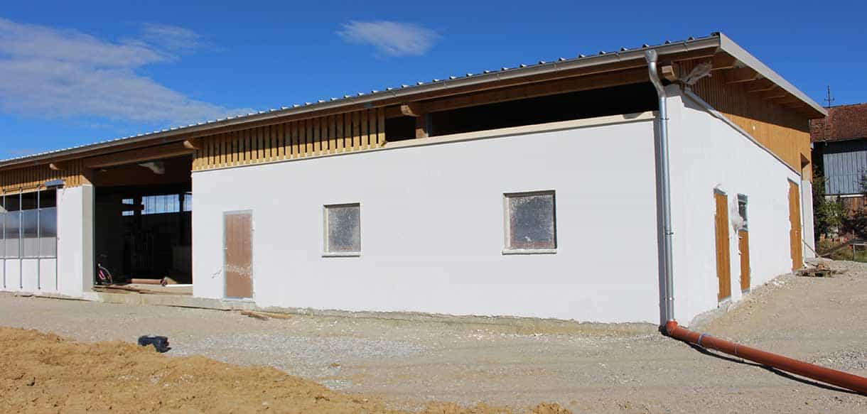 Milchviehstall mit Pultdach von Haas Landwirtschaftsbau