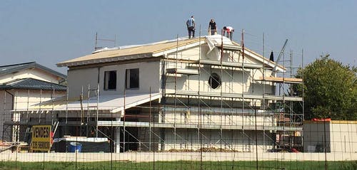Bausatz für Einfamilienhaus von Haas Holzbausysteme in Modena, 1