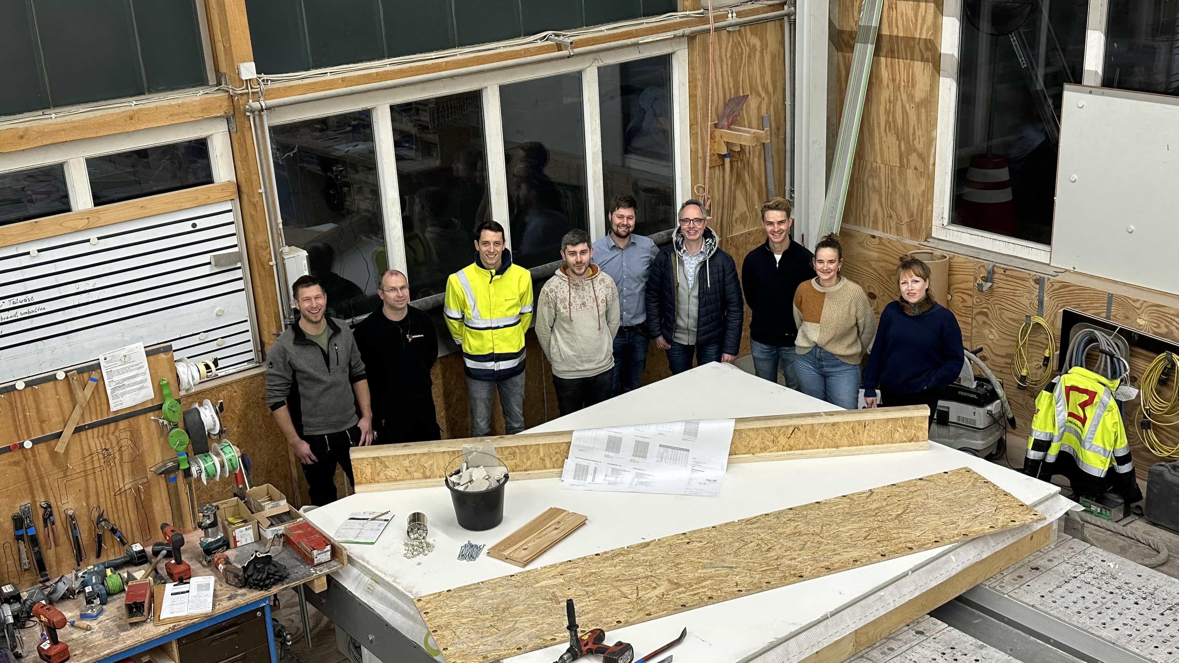 Bild zeigt Rückbau von zwei Standard-Wandaufbauten bei Brüninghoff im November 2023 zur Identifikation von Optimierungspotentialen.